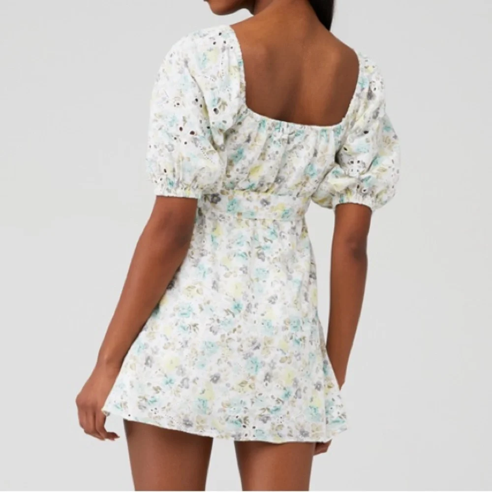 Minkpink Irwin Mini Dress w Puff Sleeves - Picture 3 of 5